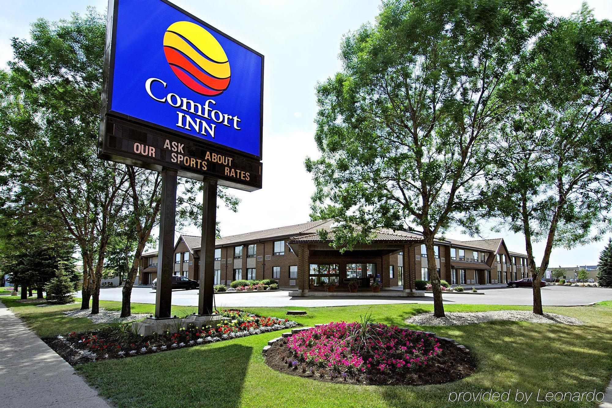 Comfort Inn Airport Виннипег Экстерьер фото