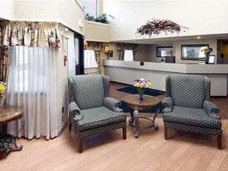Comfort Inn Airport Виннипег Интерьер фото