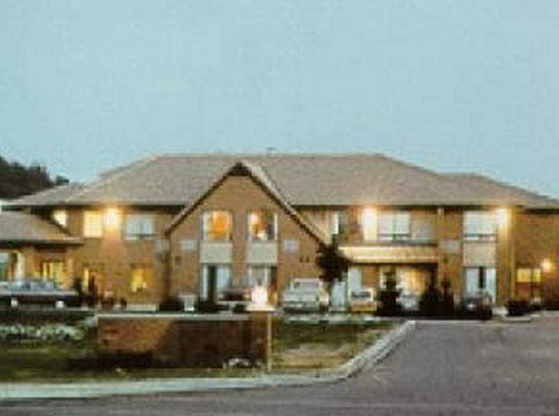 Comfort Inn Airport Виннипег Экстерьер фото
